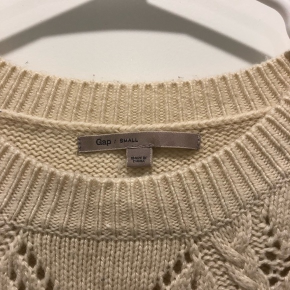 GAP Cream Crew Neck Sweater with Geometric Knit Design - Picture 3 of 3